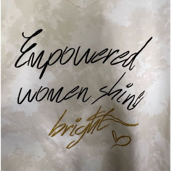 NWT Lane Bryant Tie Dye V-Neck Loose Fit Graphic T-Shirt - Picture 2 of 4